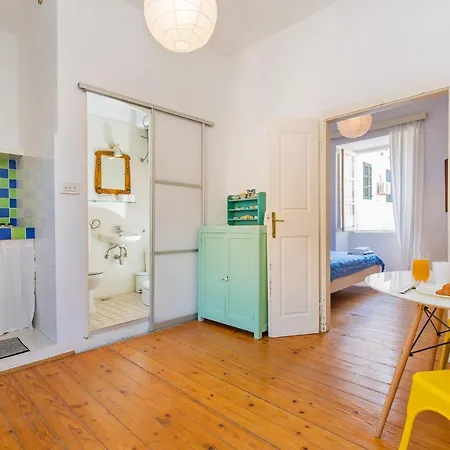 Lovely In The Centre By Irundo Apartment